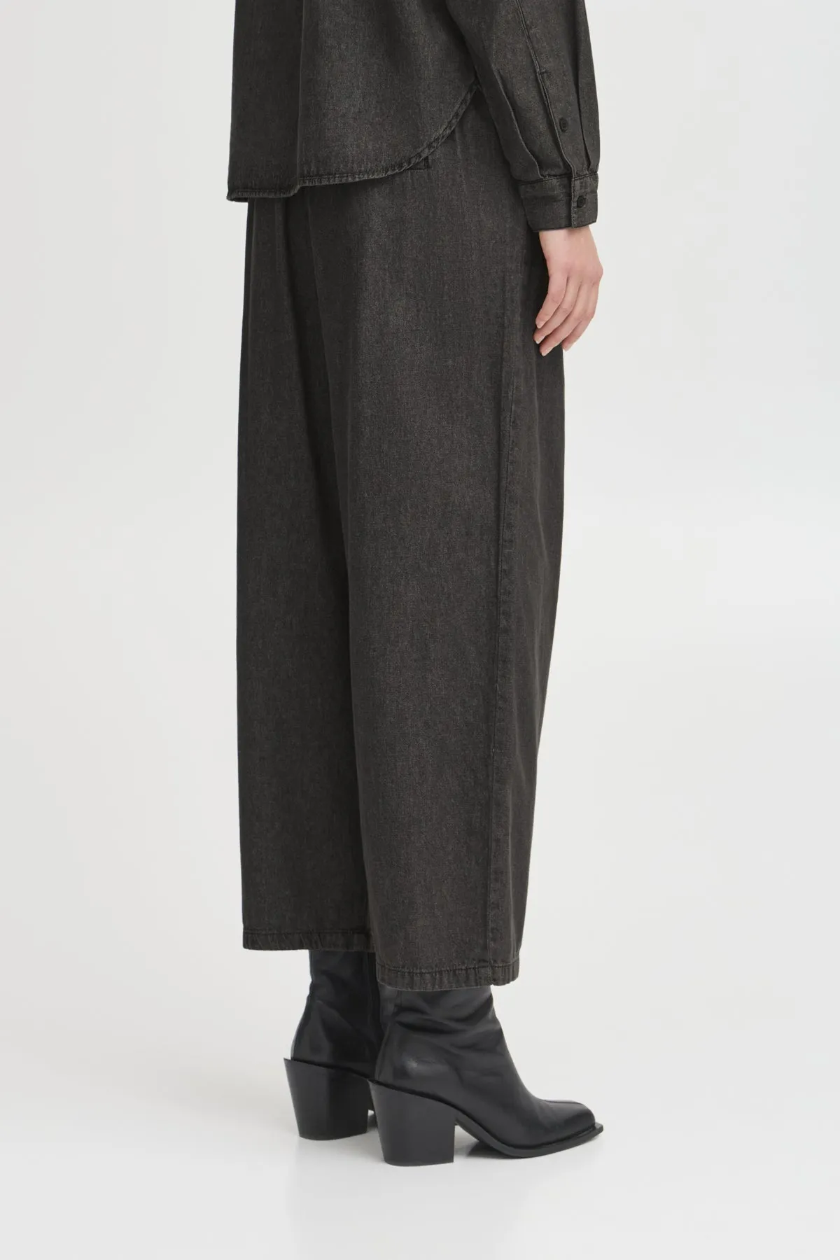 Archer Pants Washed Black