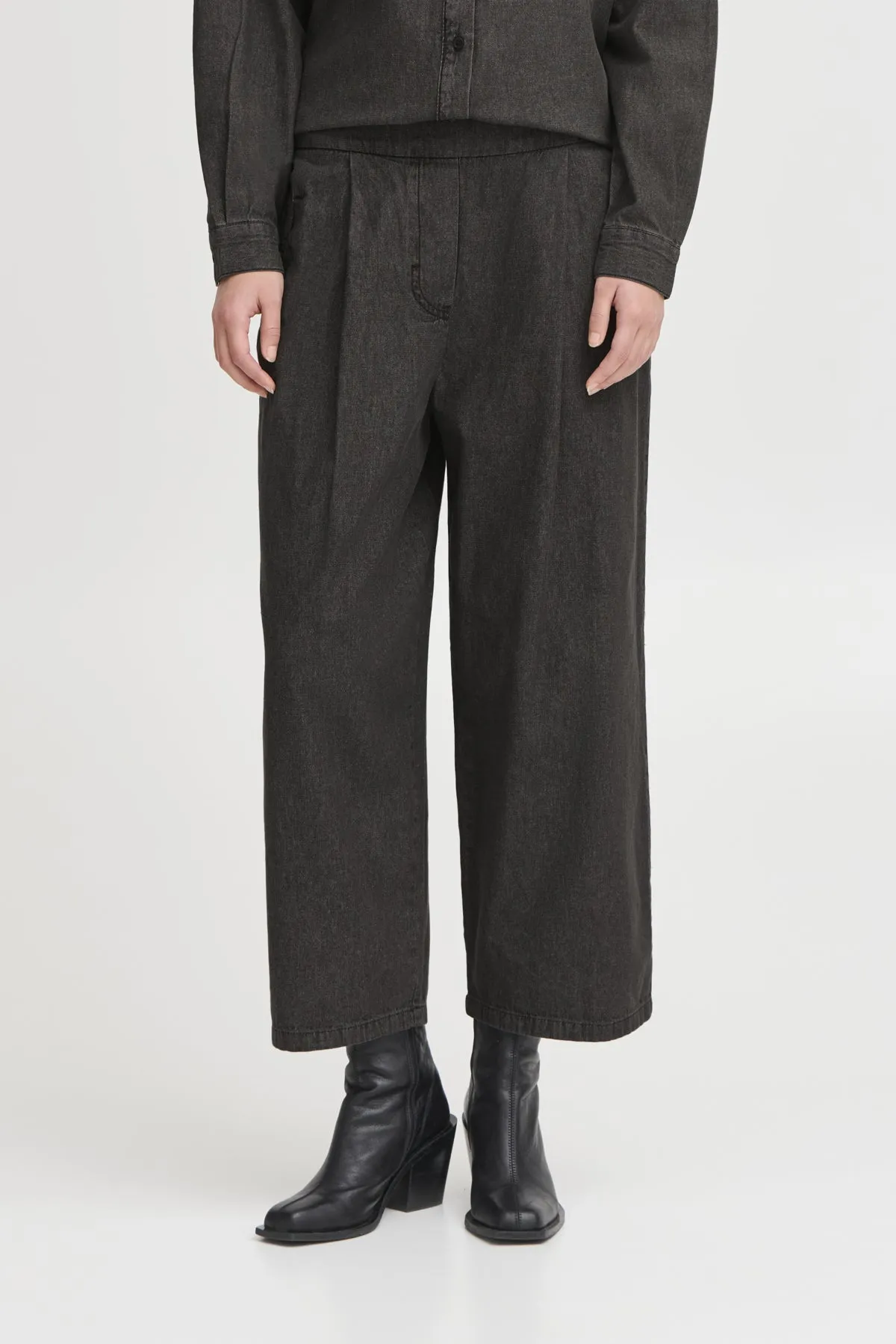 Archer Pants Washed Black