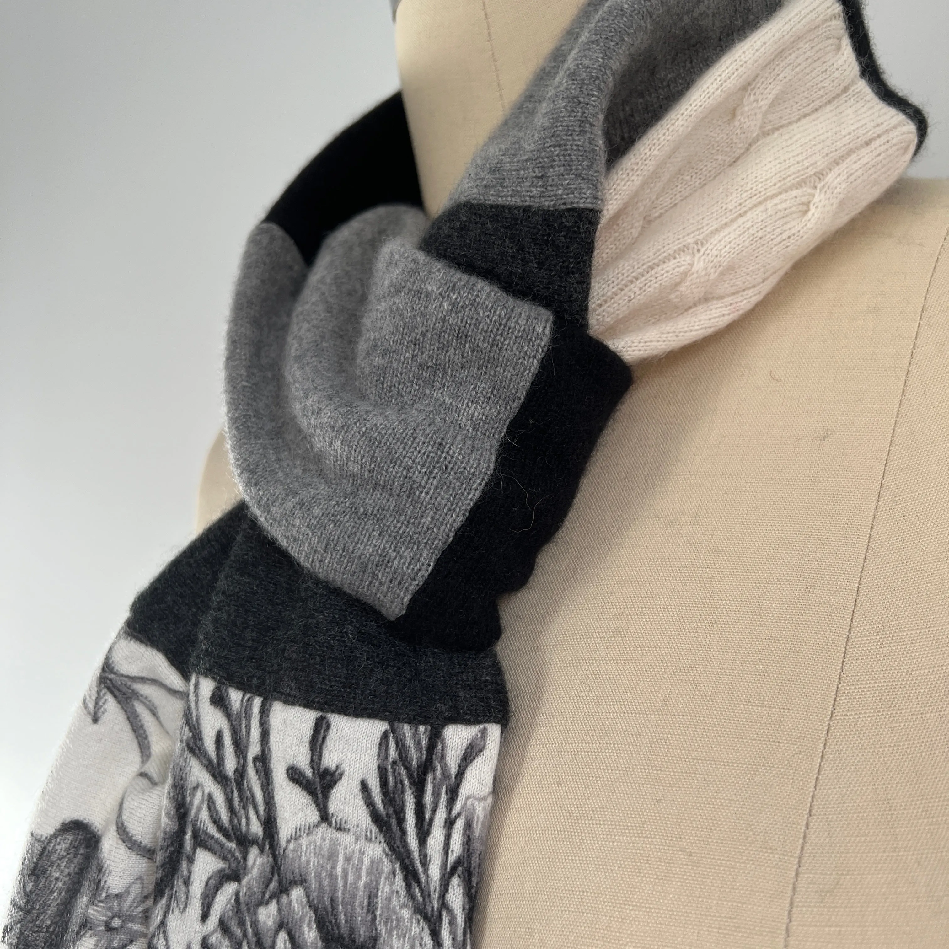 'Botanical Study (fig. a)' Skinny Scarf