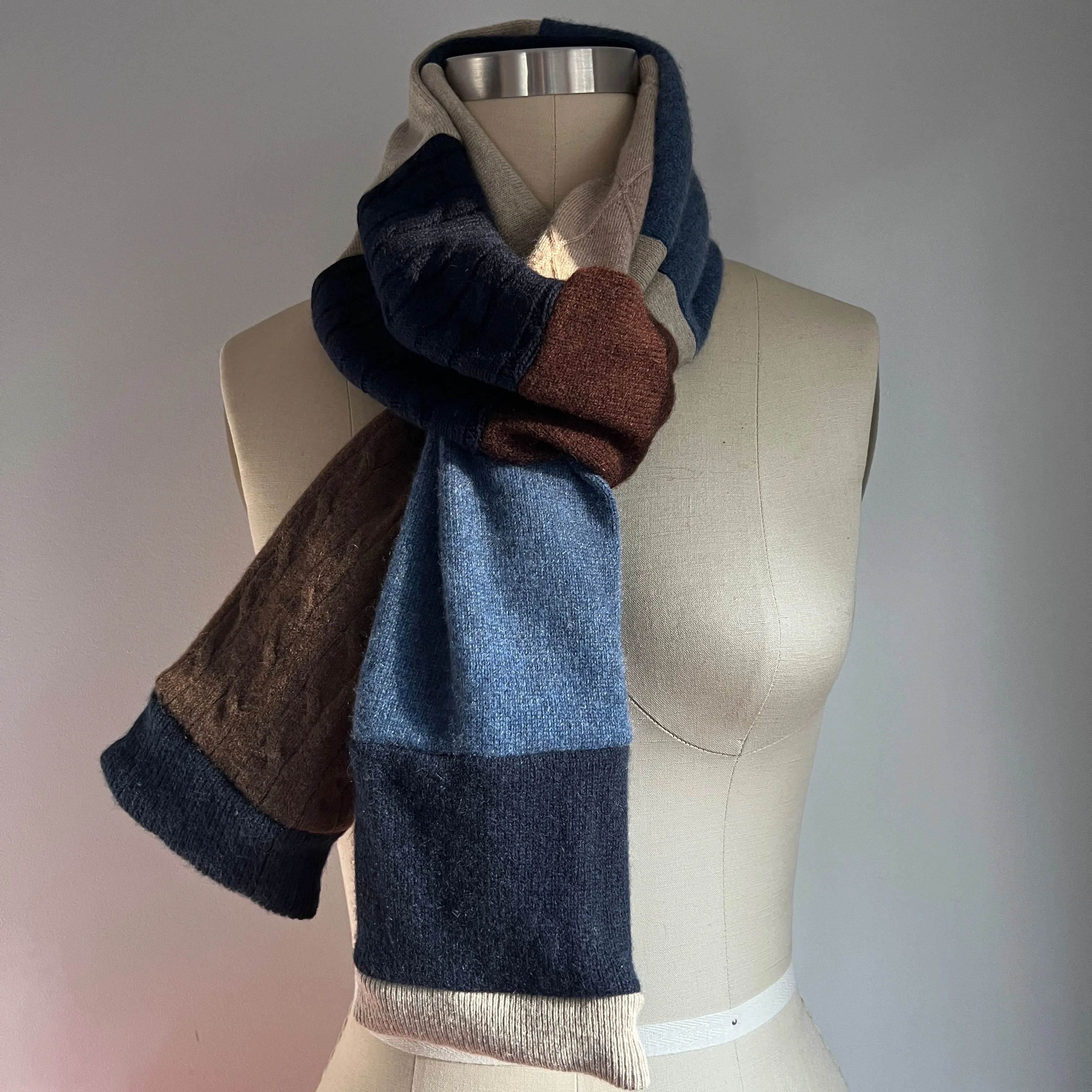 'Brownstone' Narrow Cashmere Scarf