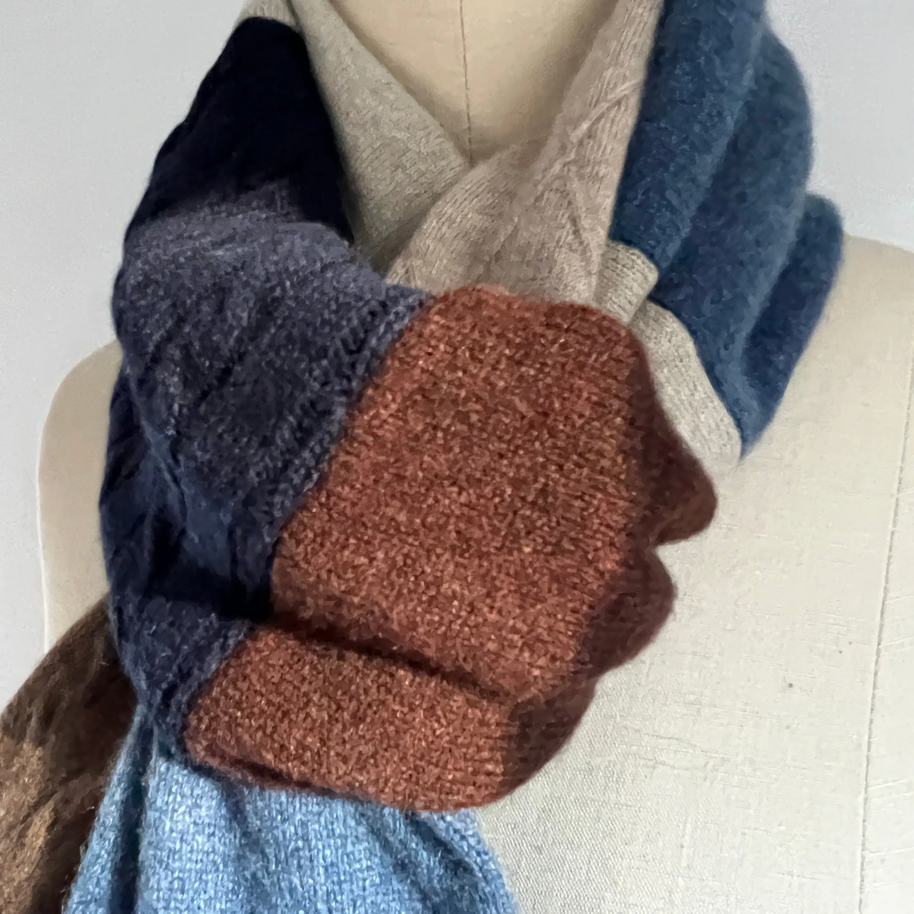 'Brownstone' Narrow Cashmere Scarf