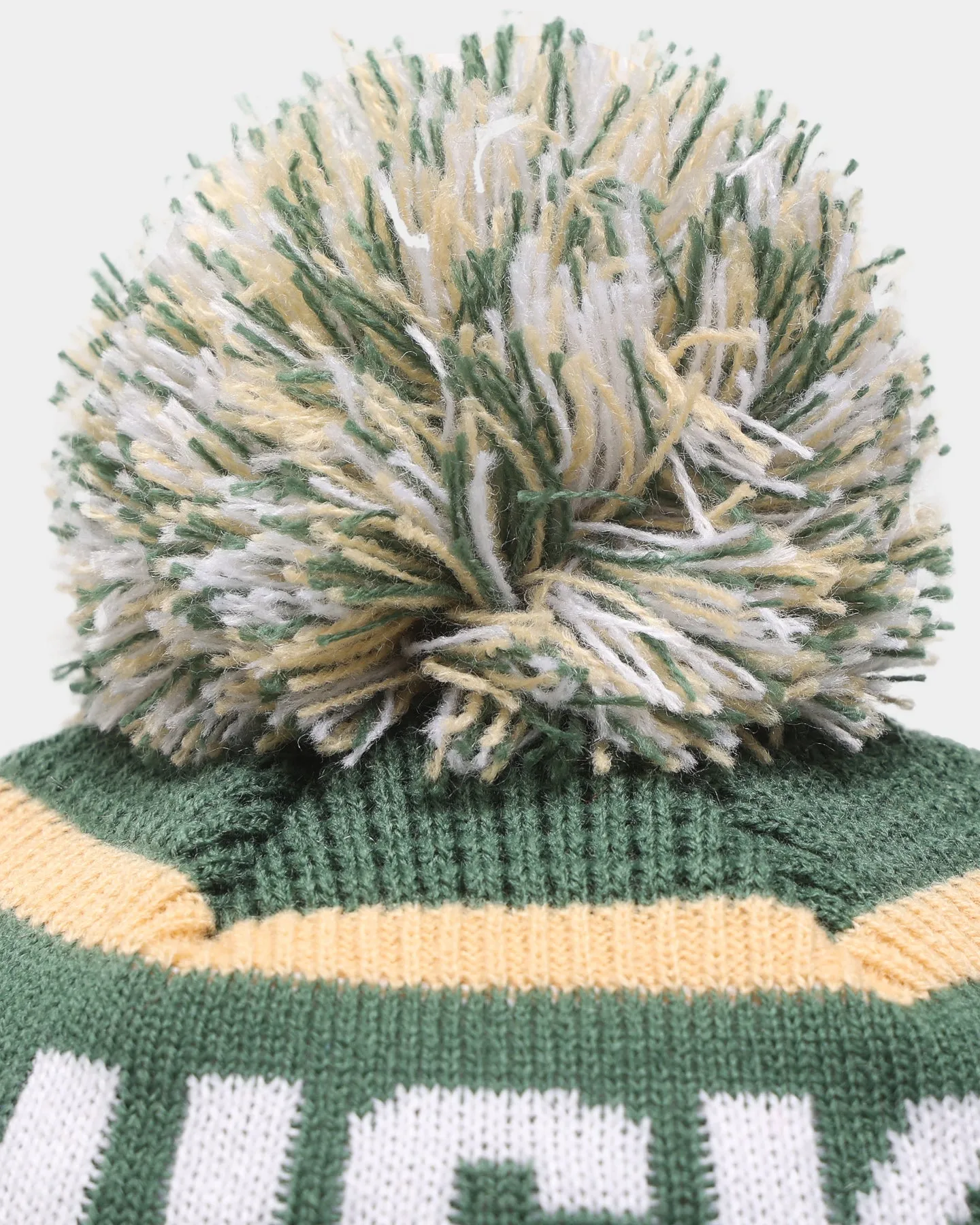 New Era Kids' Milwaukee Bucks Pom Waffle Knit Beanie Original Team Colours